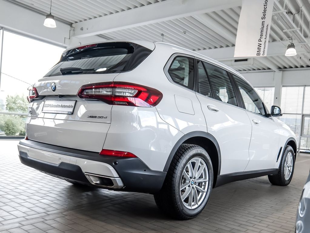 BMW X5 — fotografia 2