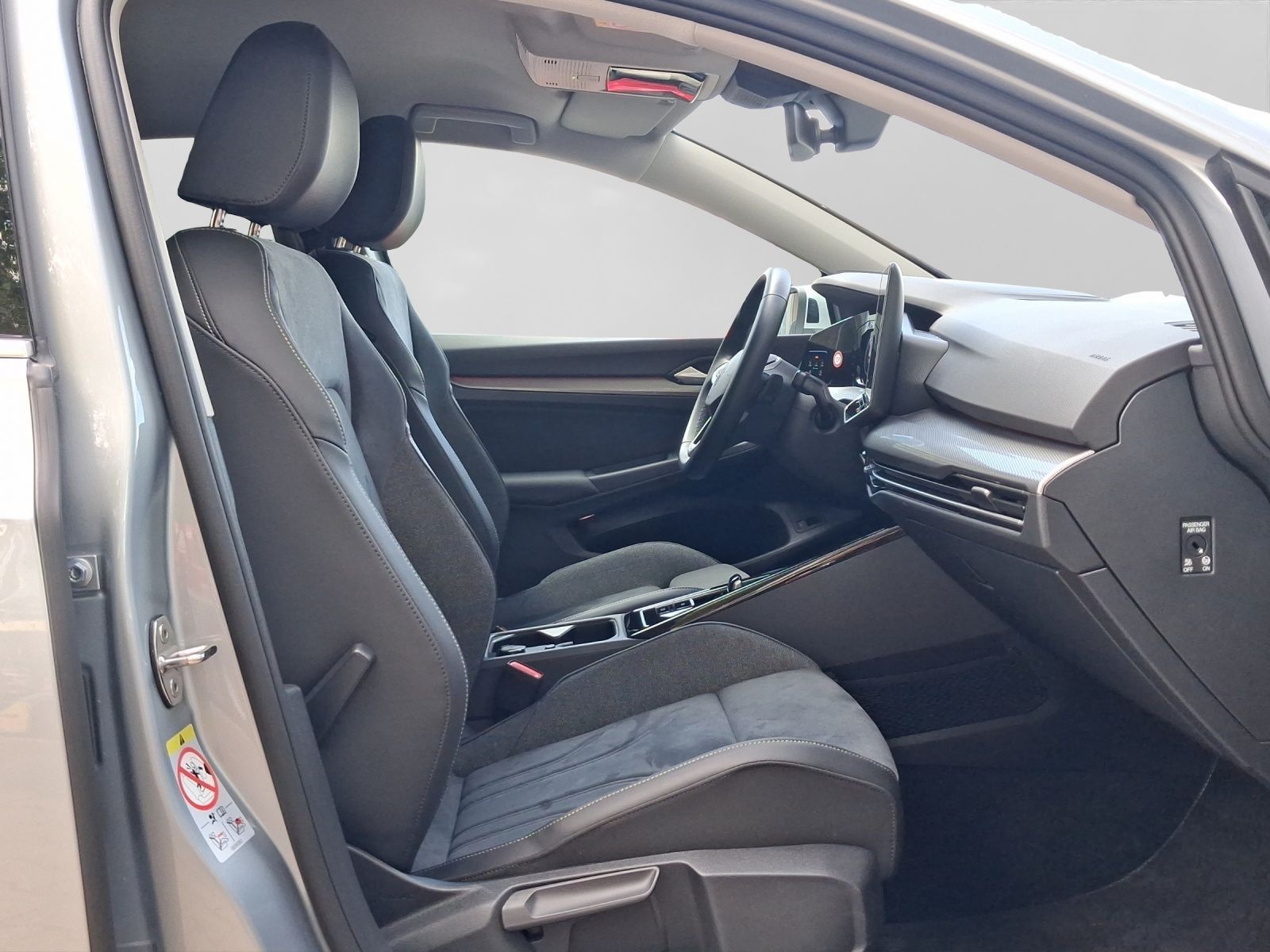 Volkswagen Golf Variant 1.5 eTSI DSG STYLE LED ST.HEIZ KAM foto 4