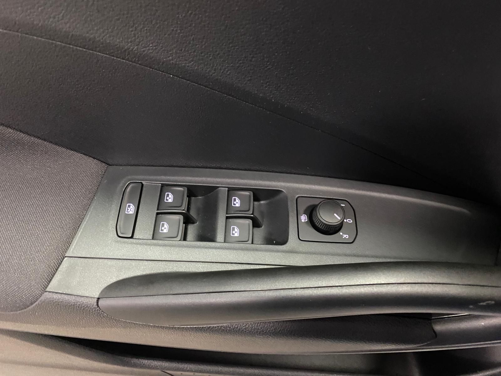 Fahrzeugabbildung SKODA Fabia 1.0 TSI+Garantie 2031+RüKAMERA+ALU+PDC+