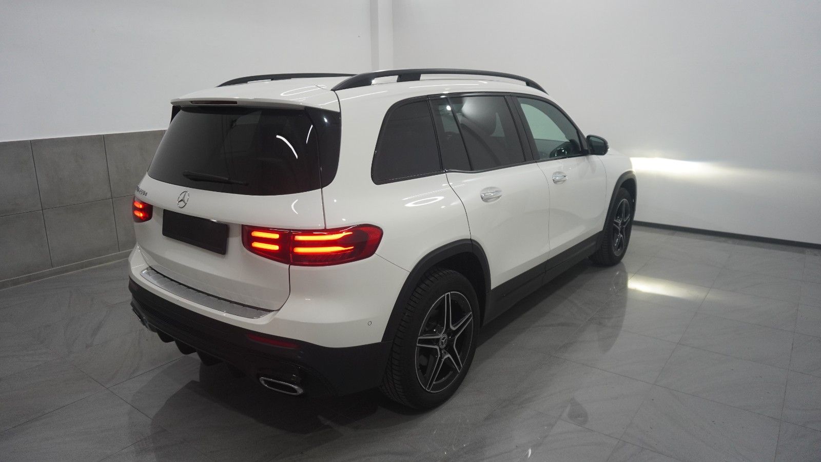 Mercedes-Benz GLB 200 d AMG MultiBeam/Ambiente+/ACC/Keyless foto 6