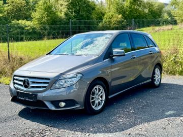 Mercedes B 180 - 4