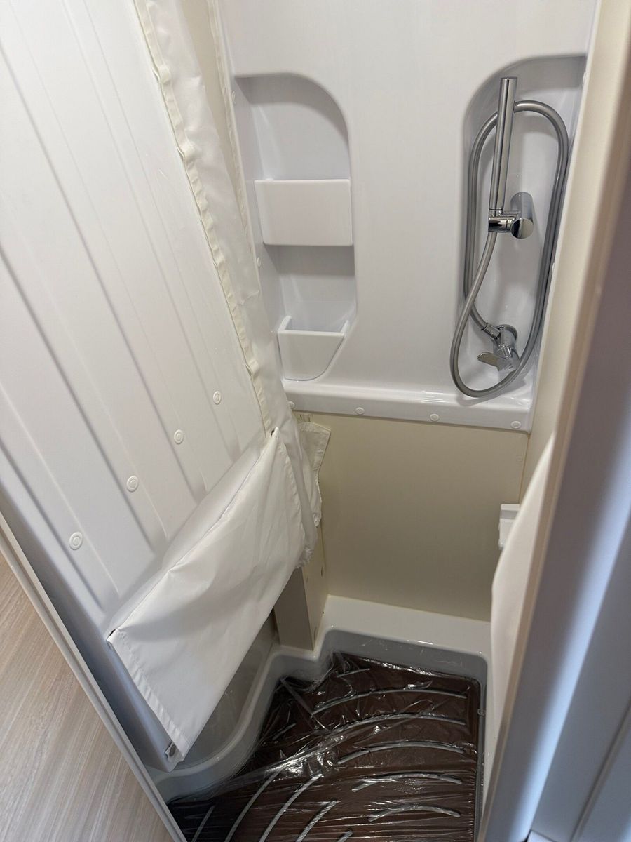 Fahrzeugabbildung Eura Mobil Van V 635 HB 6KW Heizung, Radio DAB, RFK