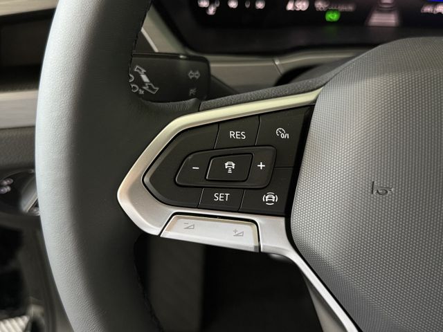 Volkswagen Touran 1.5 TSI DSG COMFORTLINE LED ACC KAMERA 7S