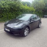 Tesla Model Y Hinterradantrieb RWD RWD - Tesla Model Y in Stuttgart