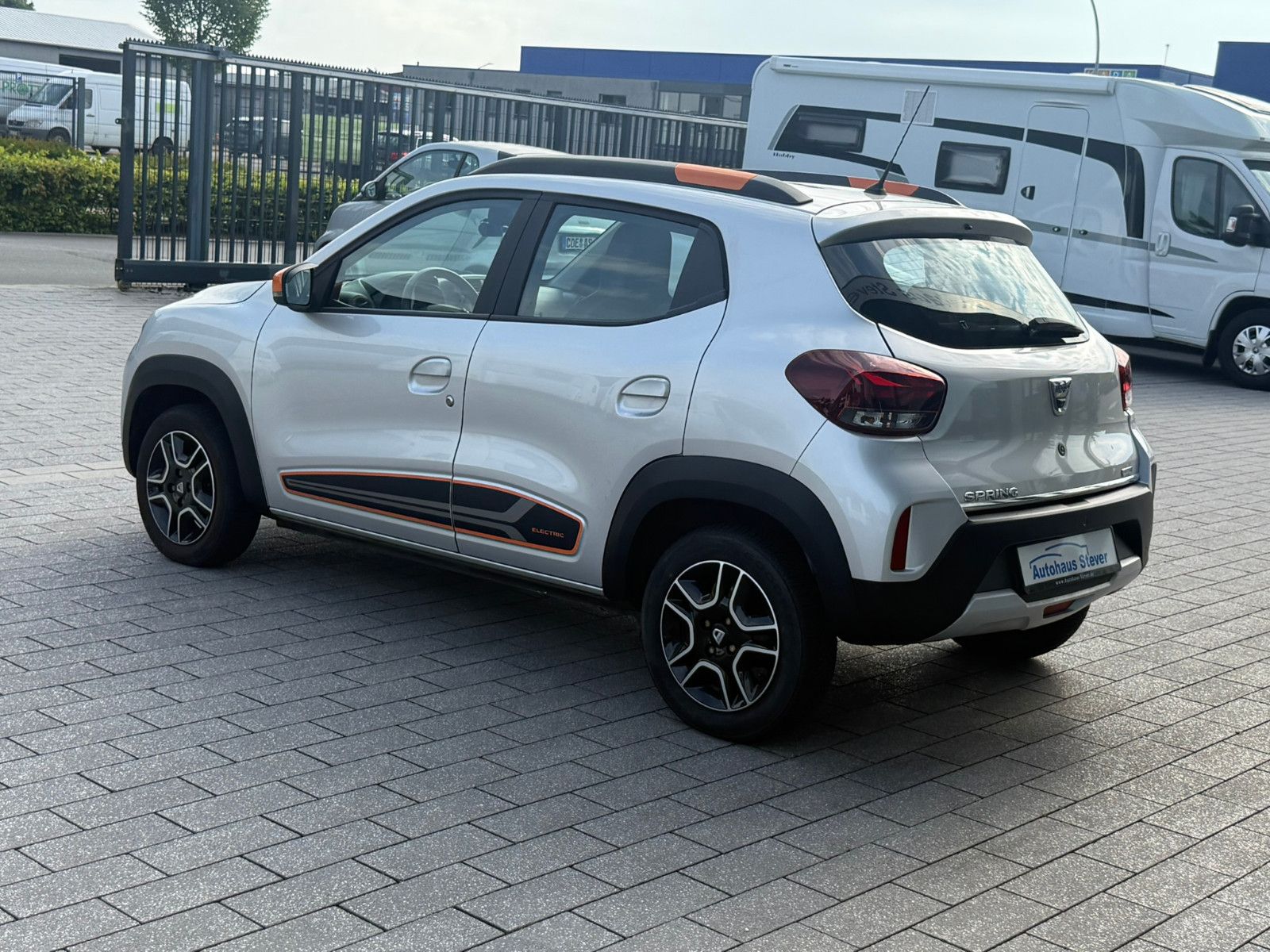 Fahrzeugabbildung Dacia Spring Electric Comfort Plus