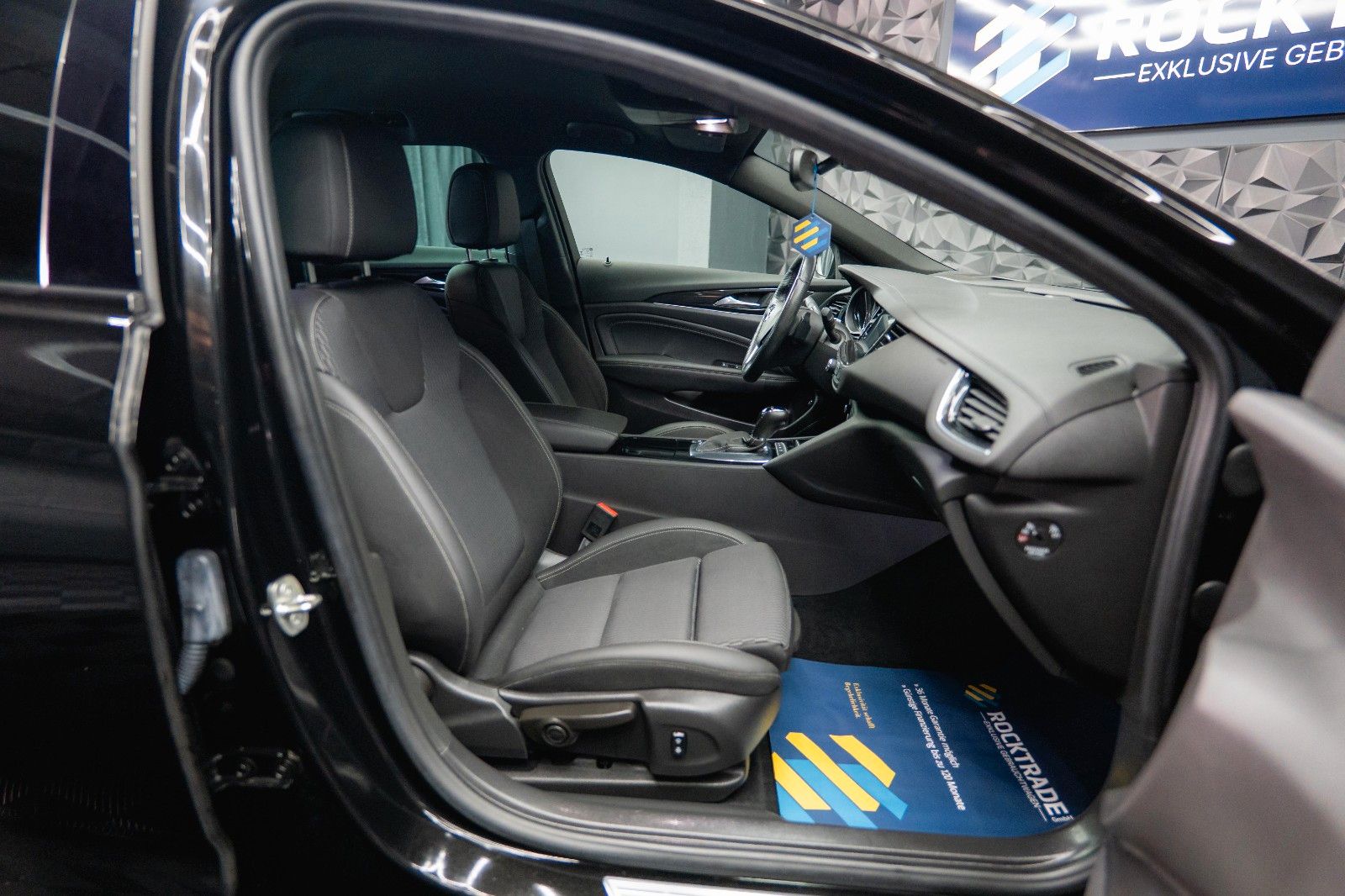 Fahrzeugabbildung Opel Insignia B Sports Tourer GSi 4x4 *ACC*LED*HU*DAB