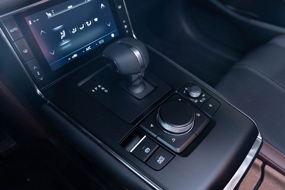 Fahrzeugabbildung Mazda MX-30 35,5kWh 145PS ADVANTAGE EV