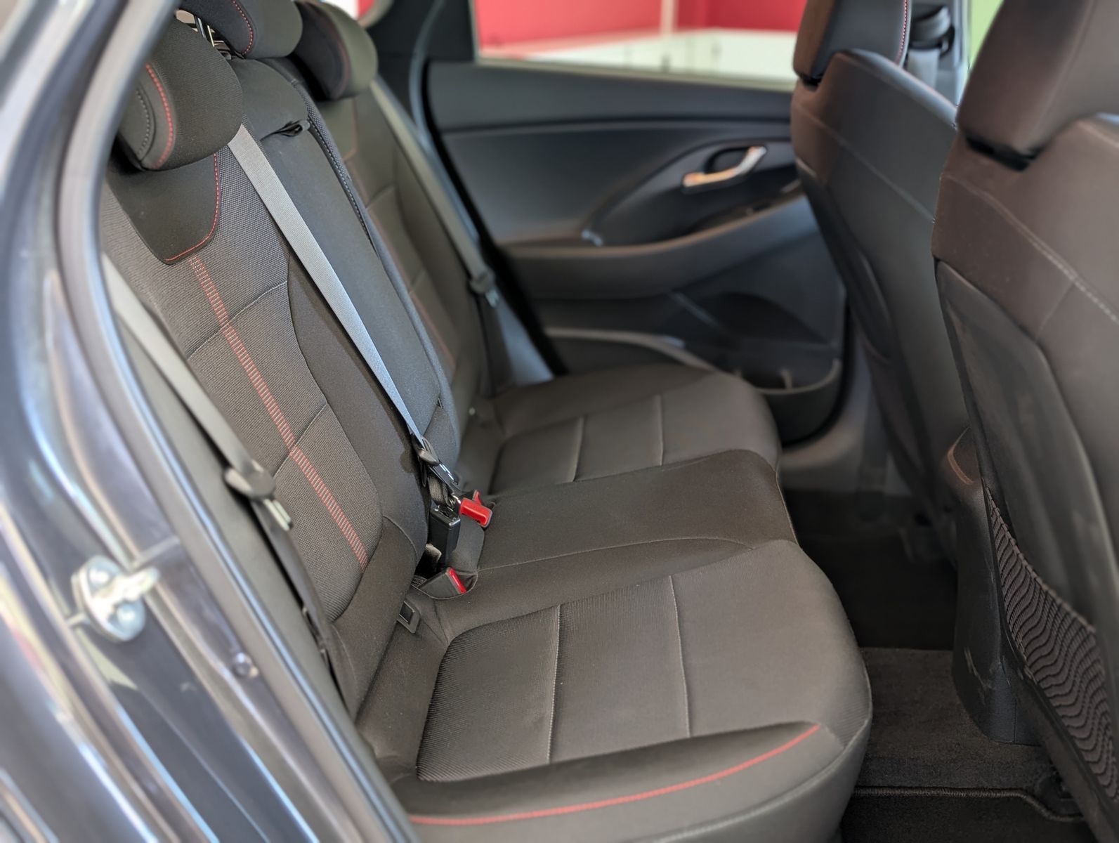 Fahrzeugabbildung Hyundai i30 N Line Mild-Hybrid KAM TEMP LED PANO CARPLAY