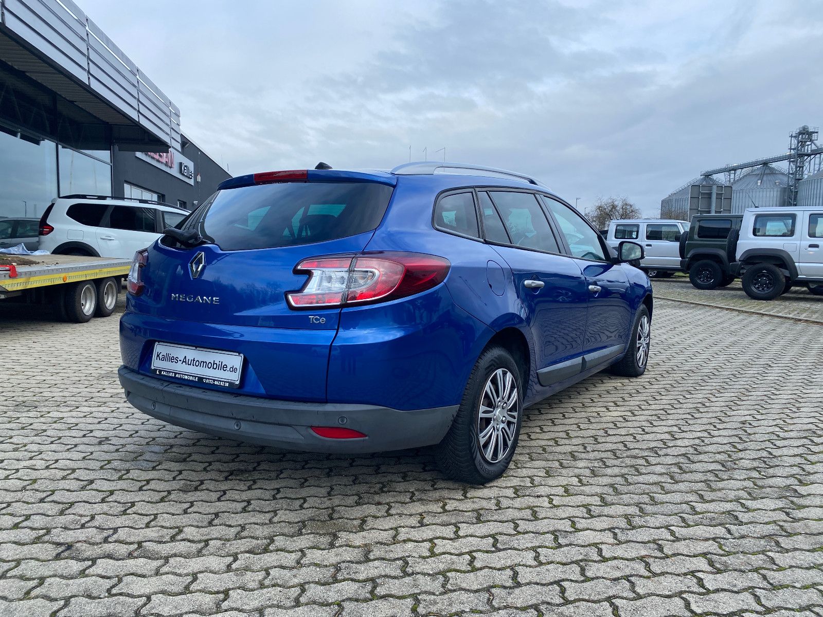 Fahrzeugabbildung Renault Megane III Grandtour Dynamique 1.4+SHZ+TÜV-NEU