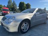 Mercedes-Benz C 200 /2,0 BENZIN AUTOMATIK/TÜV BIS 10.2026 - Mercedes-Benz aus 2001: Coupé, C
