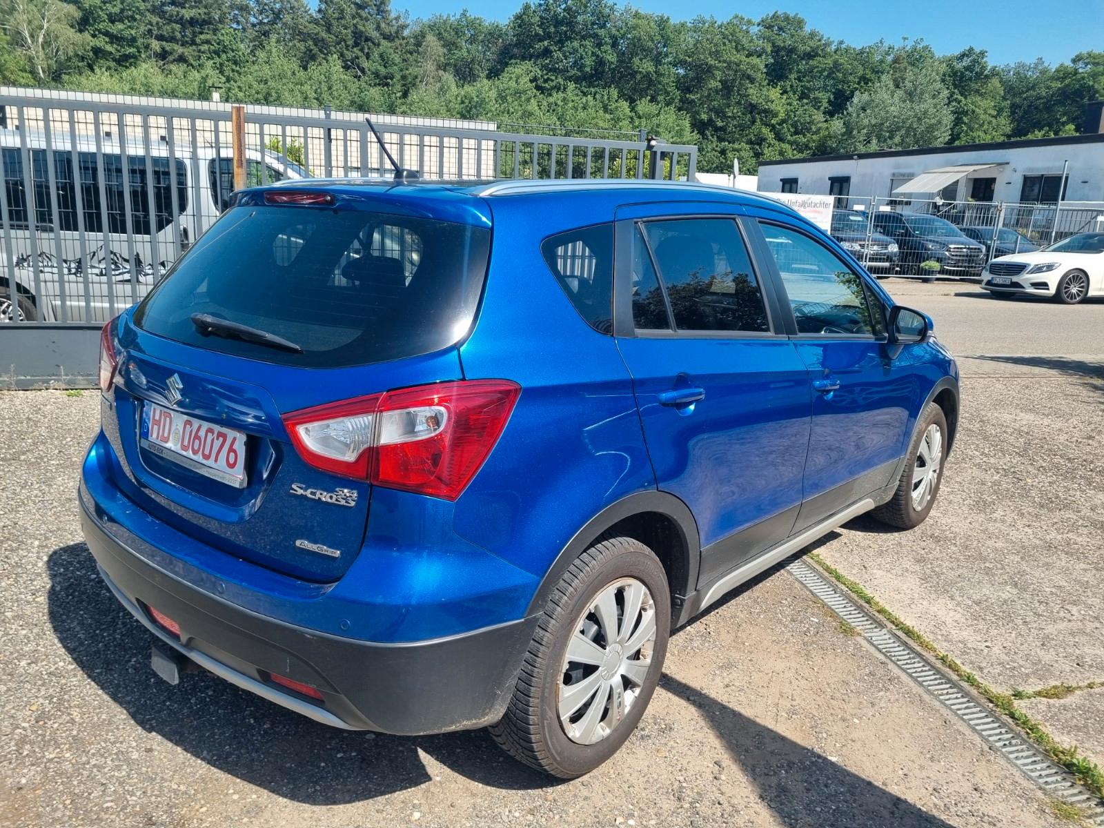 Suzuki (SX4) S-Cross Comfort+ 4x4 Navi Leder Panorama