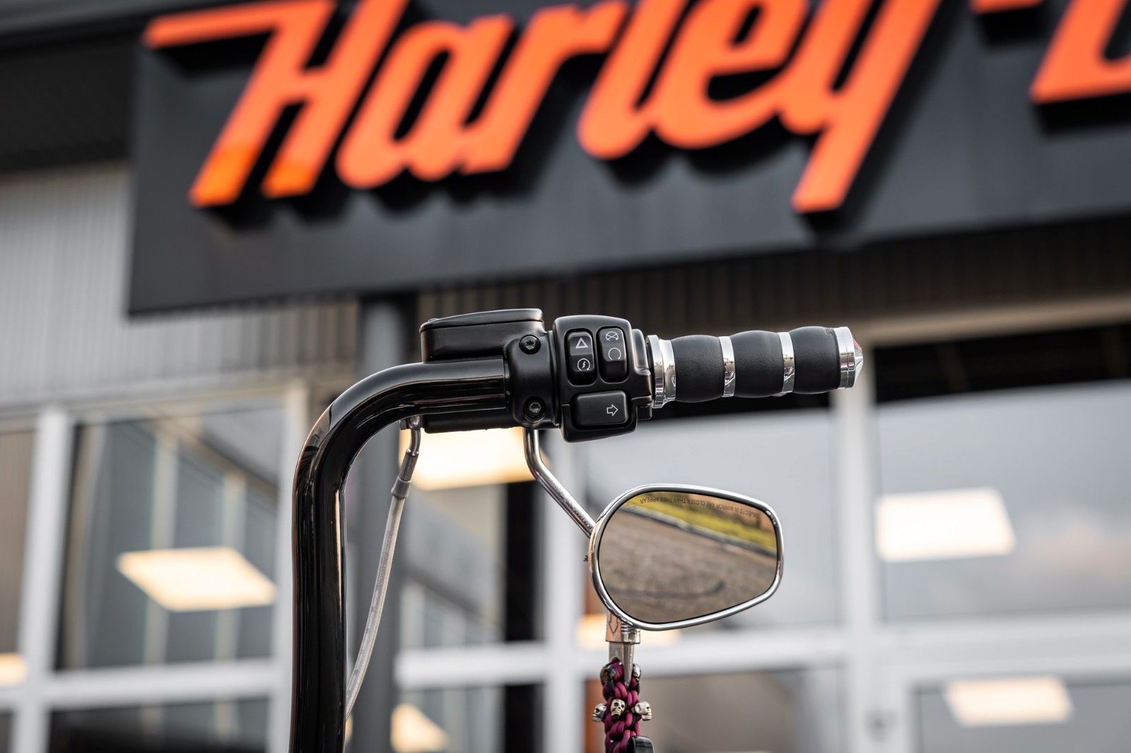 Fahrzeugabbildung Harley-Davidson FAT BOY FLFBS 114 MY24 - Chicano Umbau- Custom