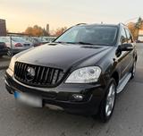 Mercedes-Benz ML 320 CDI 4MATIC - AMG-Line  - Mercedes-Benz ML 320: AMG