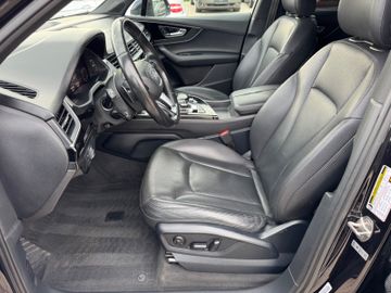 Audi Q7 - 11