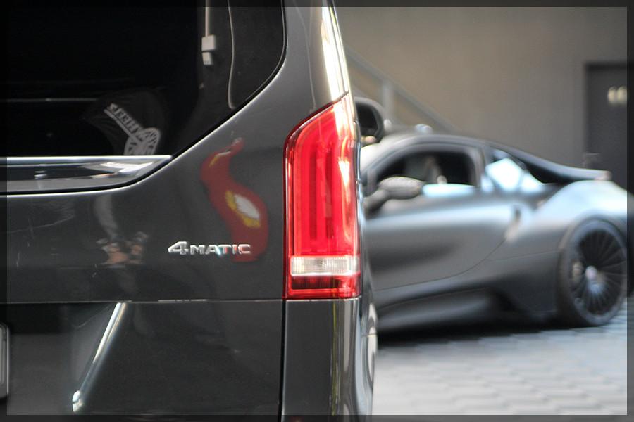 Mercedes-Benz V300 d AVANTGARDE EDITION lang AMG / PANO
