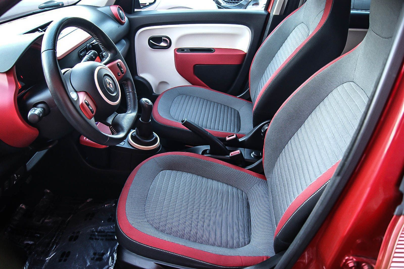 Fahrzeugabbildung Renault Twingo Dynamique 1.0 FALTDACH PDC SIHZG TEMPOMAT