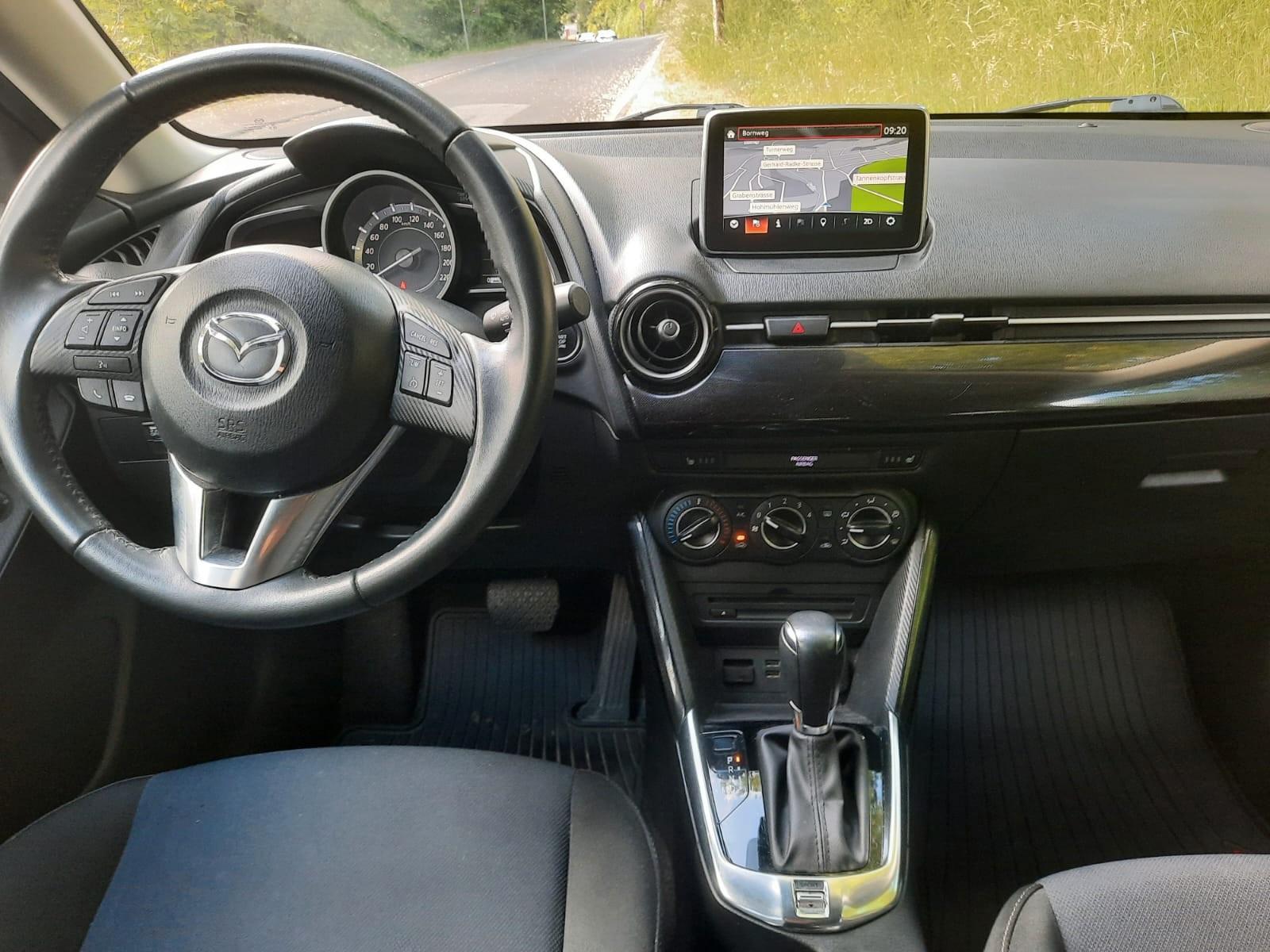 Mazda 2 Unfallfrei und TÜV neu