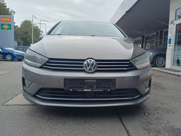 Volkswagen Golf - 2
