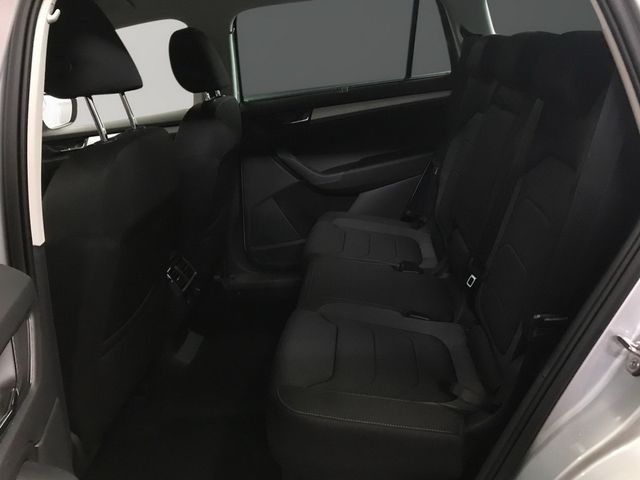 Skoda Kodiaq 2.0 TDI DSG 4x4 Tour *AHK*STHZ* NAVI ALU
