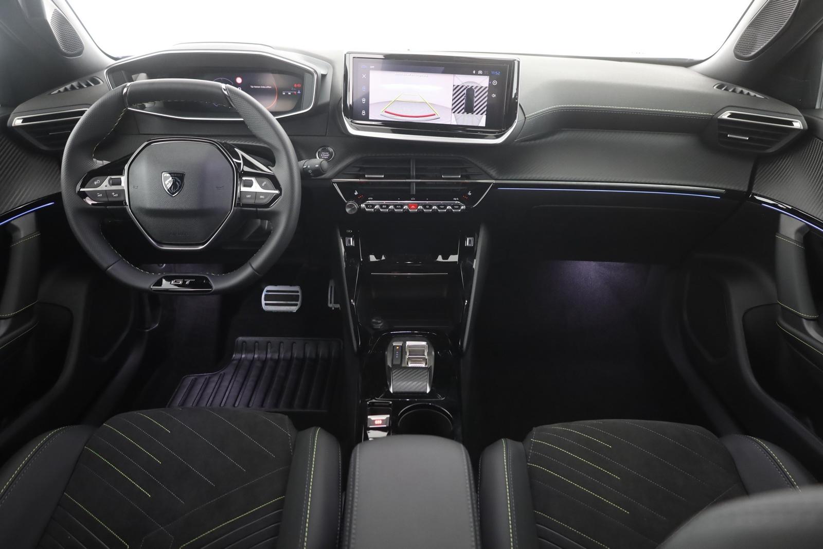 Peugeot 2008 GT 1.2 Hybrid 145 Aut. LED ACC Navi