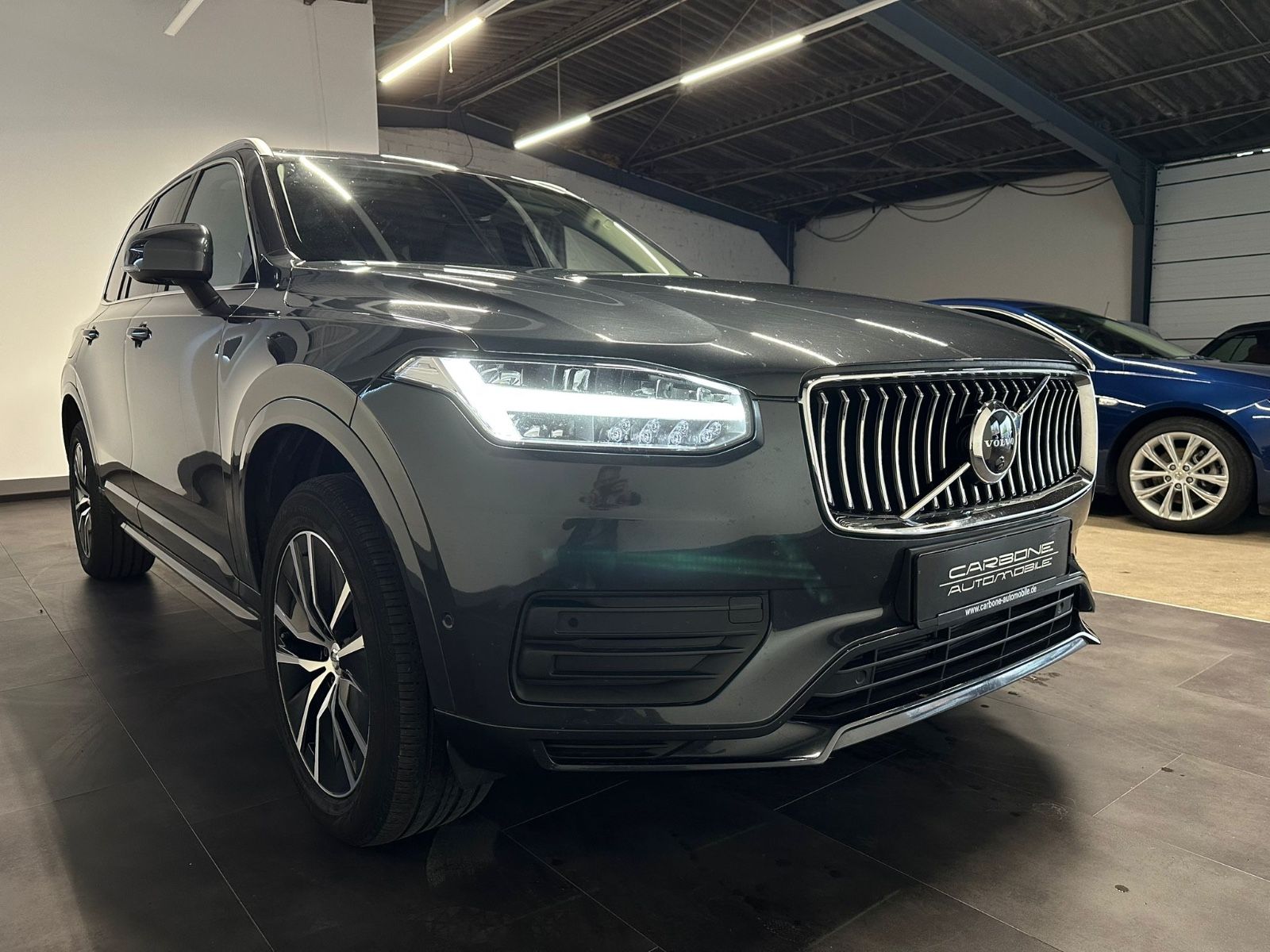 XC 90 Momentum Pro AWD**Leder+Kamera**