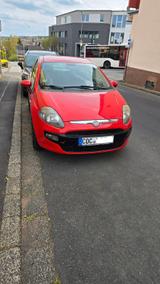 Fiat Punto 1.2 | rot, ehrlich, langsam, aber treu - rote Fiat Punto Evo