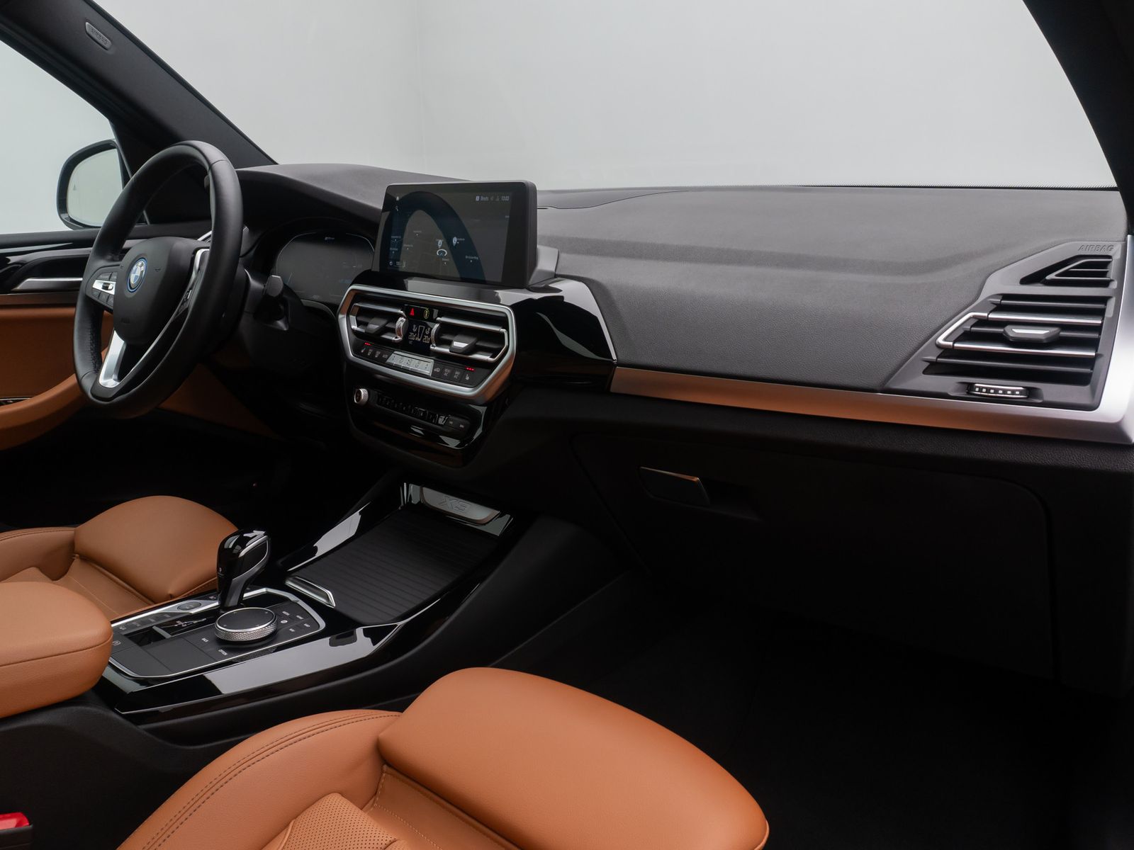 Fahrzeugabbildung BMW X3 xD30e Kamera AHK HUD DAB Sport Panoram 19Zoll