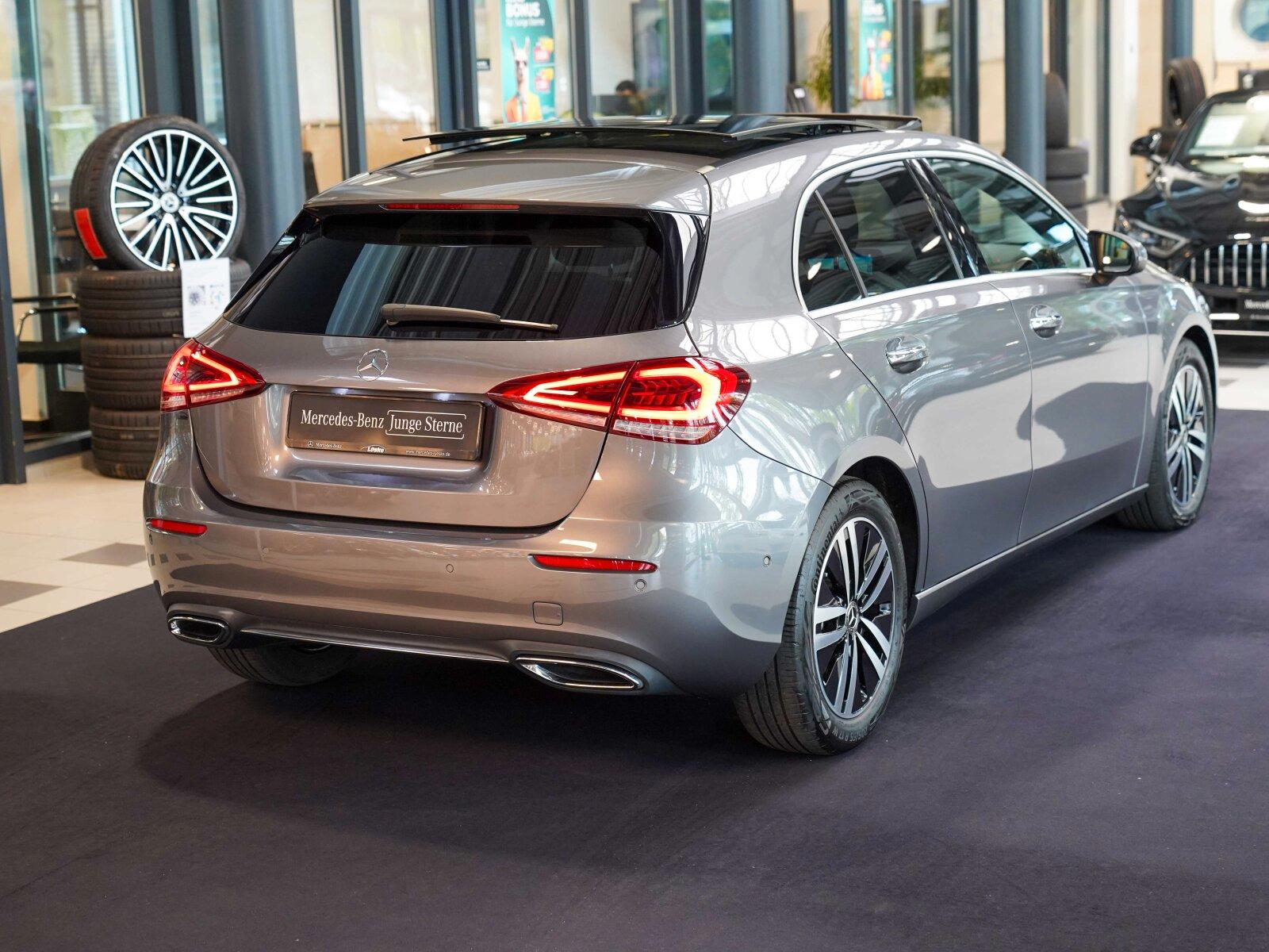 Mercedes-Benz A-Class d Progressive Standheizung DISTRONIC Pano, миниатюра 4