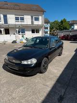 Ford Mondeo 2.0 Ghia - gebrauchte Ford Mondeo aus dem Jahr 1999