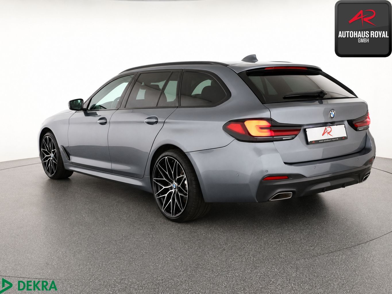 BMW 520 d T M SPORT 20Z PANO,LASER,HUD,ACC,TOTWINKEL imagem 3