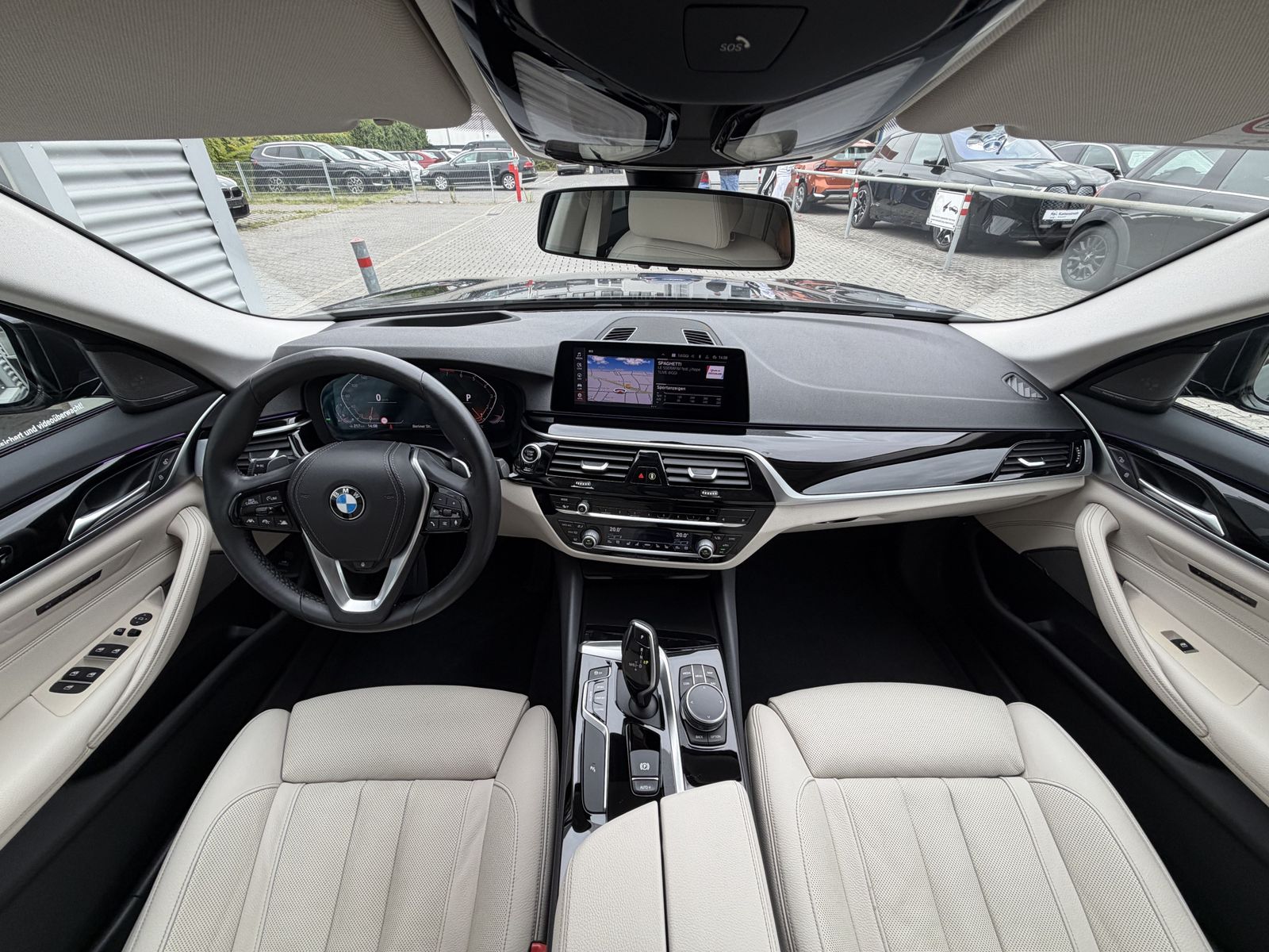BMW 540i SportLine HeadUp DriAsPl Harman Adapt-Fahr  foto 9