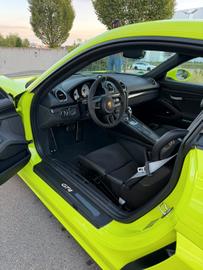صورة 7 لـ 2021 Porsche CAYMAN
