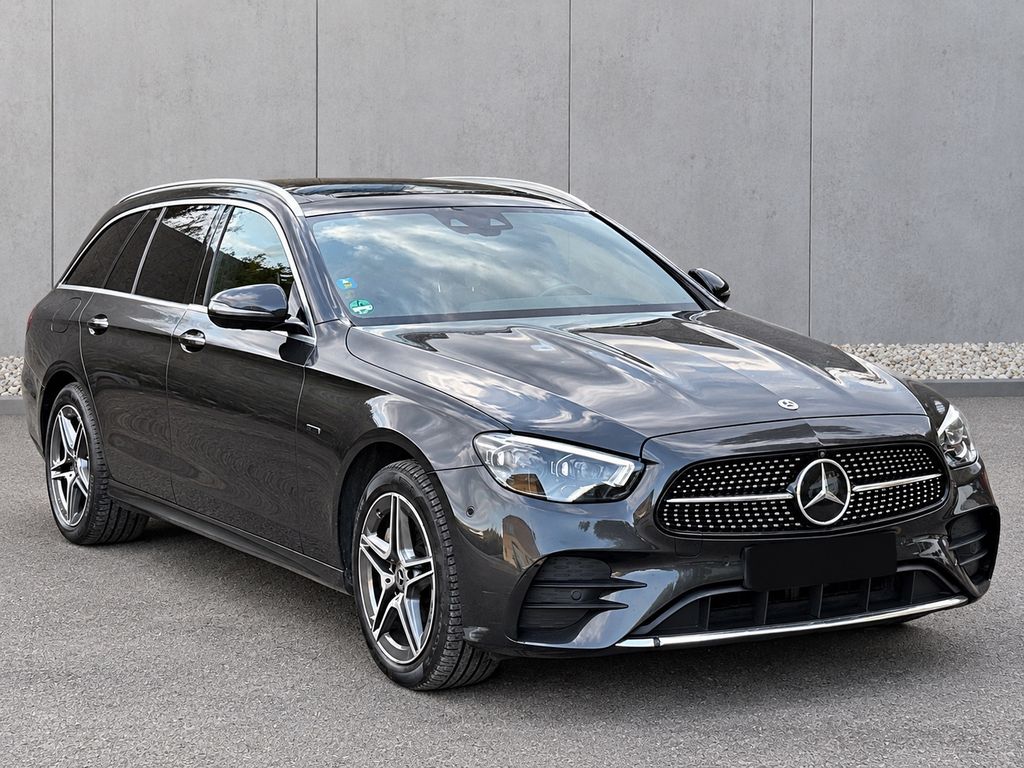 Image of Mercedes-Benz E 300