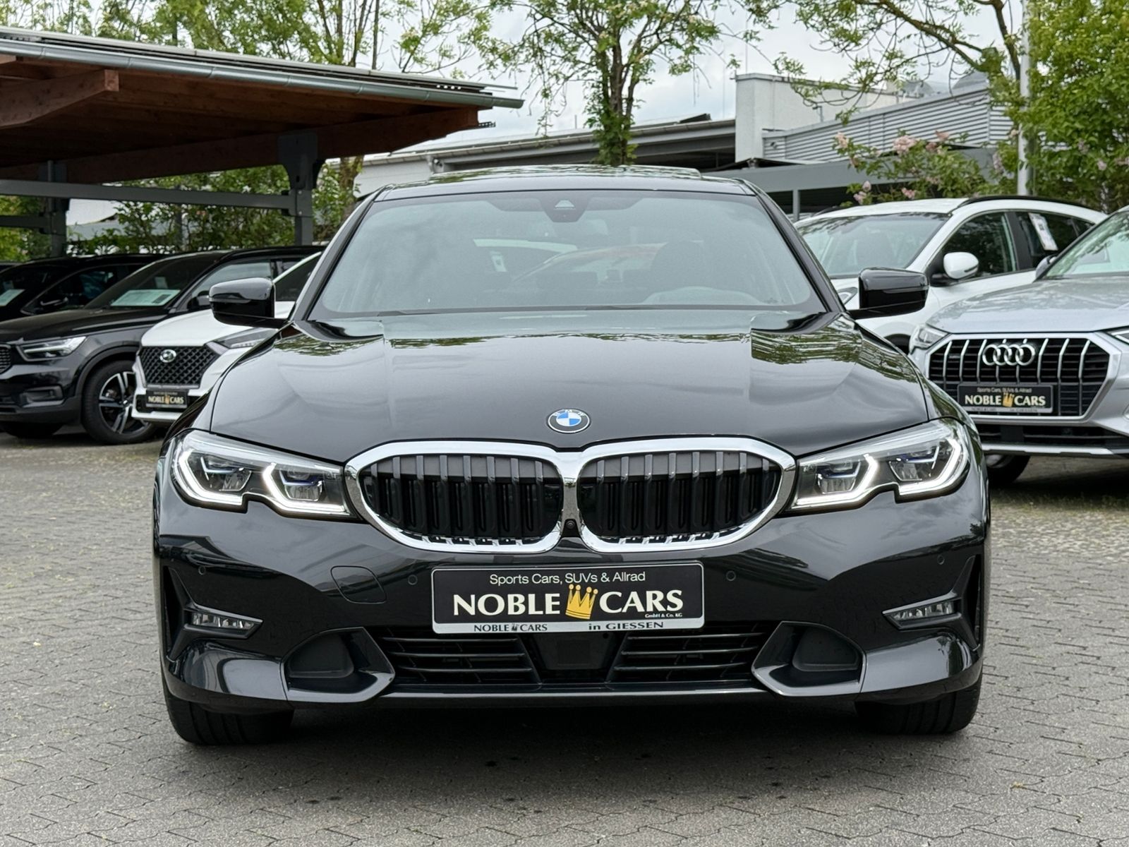 Fahrzeugabbildung BMW 320i  Sport Line GSD ACC HUD LASER 360°