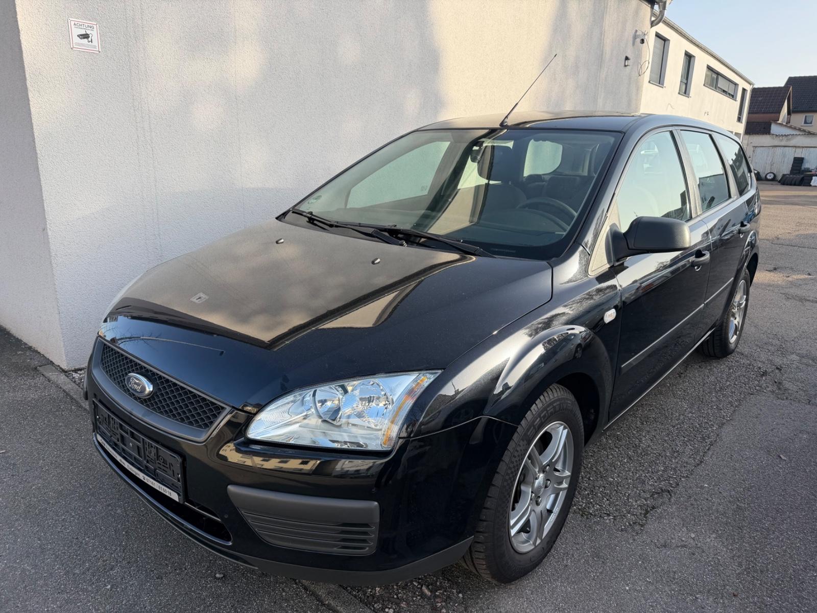 Ford Focus Turnier Fun 1.Hand Scheckheft TÜV Neu