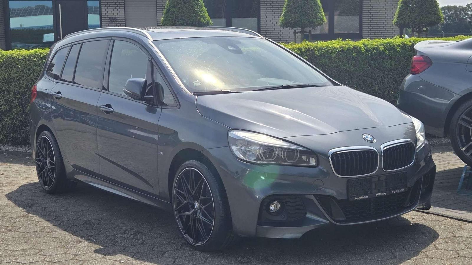 BMW 220 220 d M Sport Panorama AHK 19 Zoll LED Navi