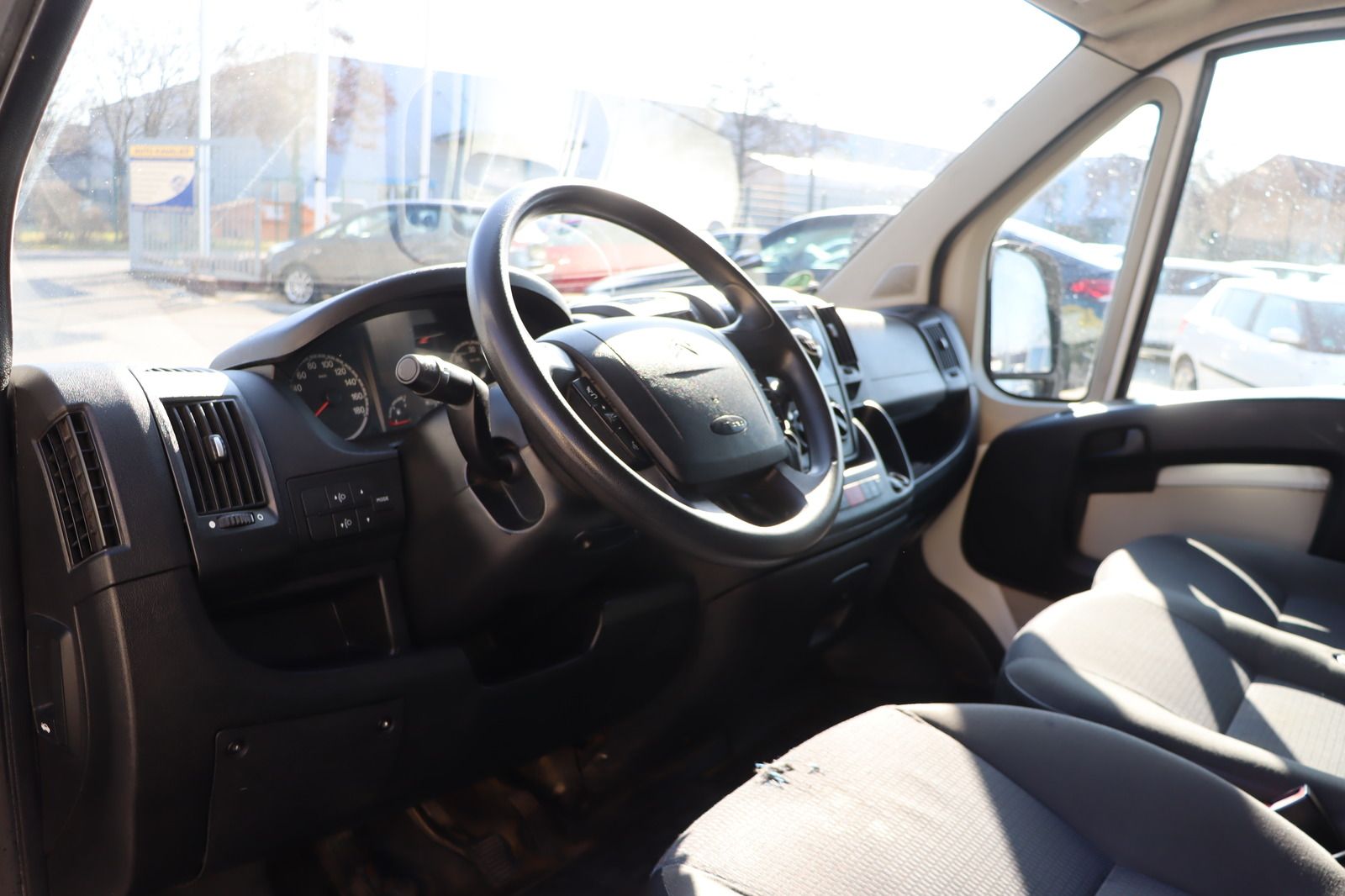 Fahrzeugabbildung Citroën Jumper 33 L3 HDi 130 96kW