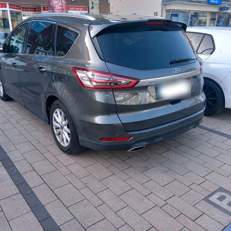Image of Ford S-Max