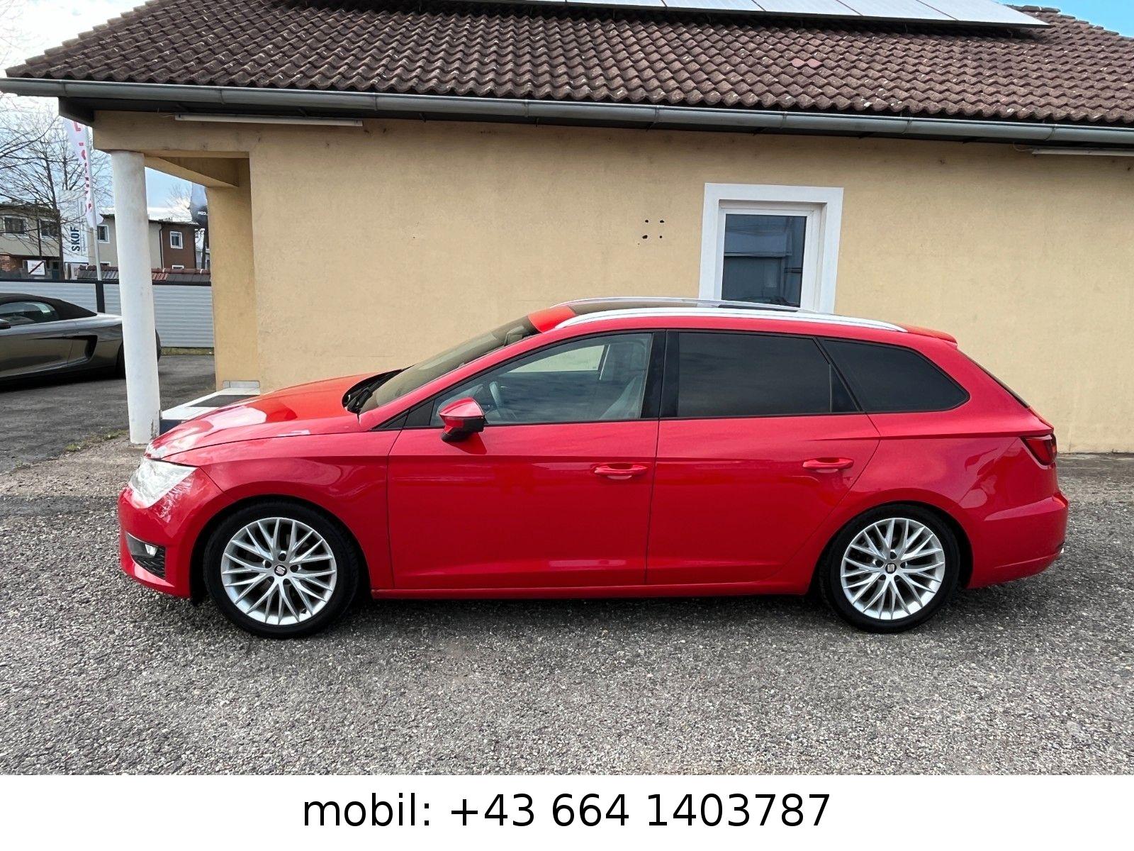 Seat Leon 2015 — rear view