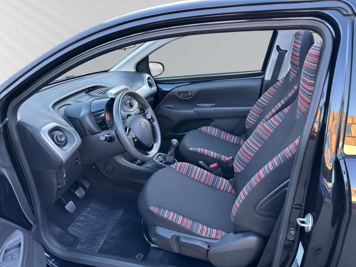 Fahrzeugabbildung Citroën C1 AIRSCAPE Feel VTi 1.0 Faltdach+ Tel.-Vorb. +