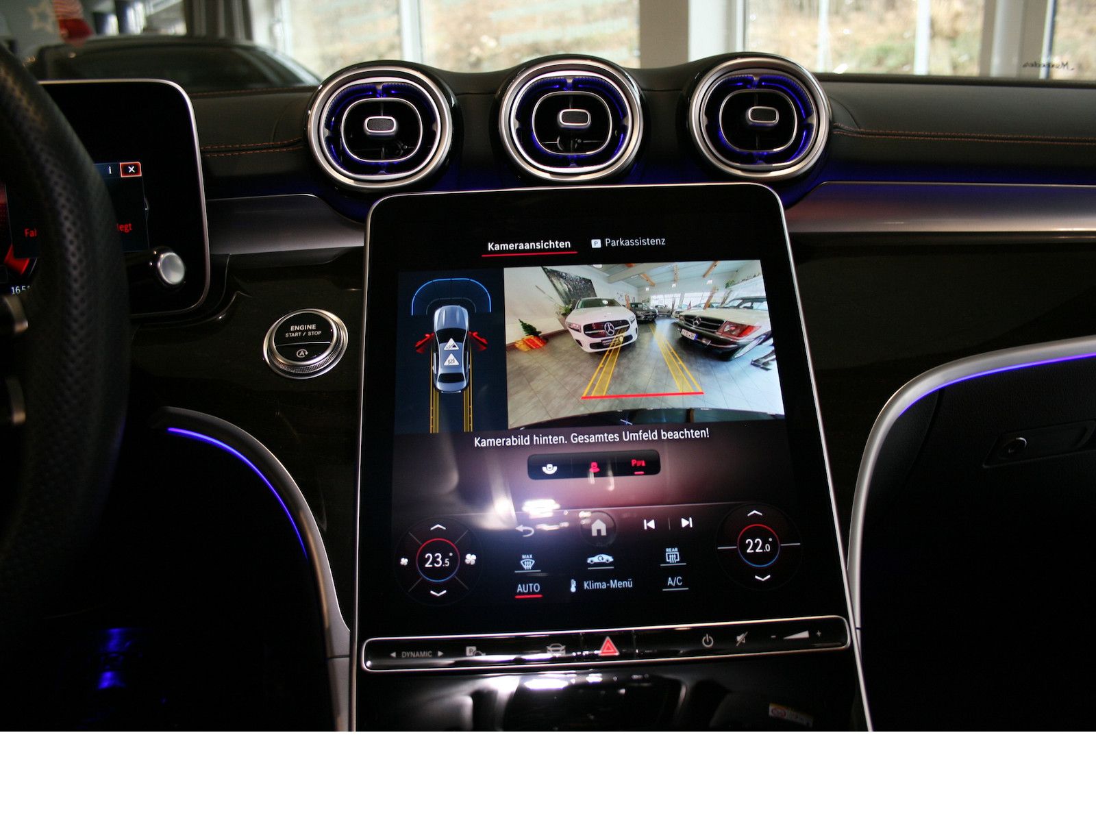 Fahrzeugabbildung Mercedes-Benz C 300 d AMG *Night*Leder braun/schwarz*Ambientel