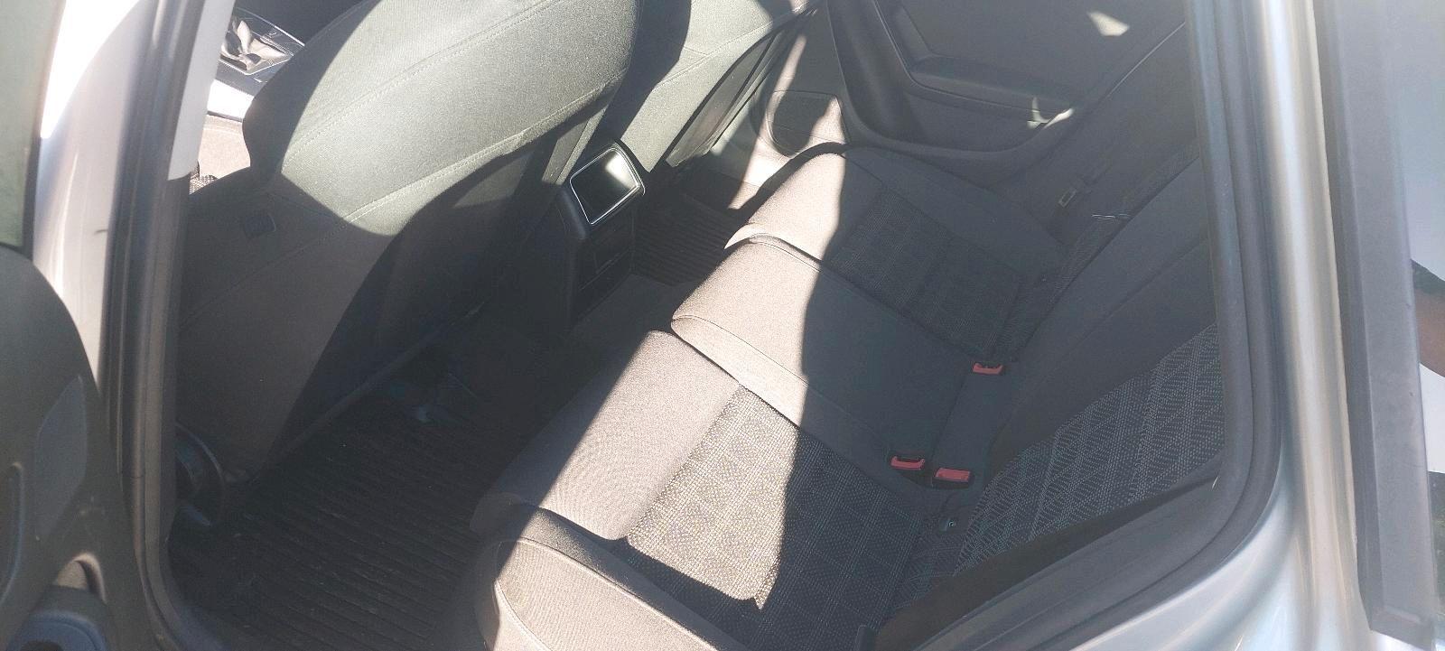 Audi A4 2010 — photo 10