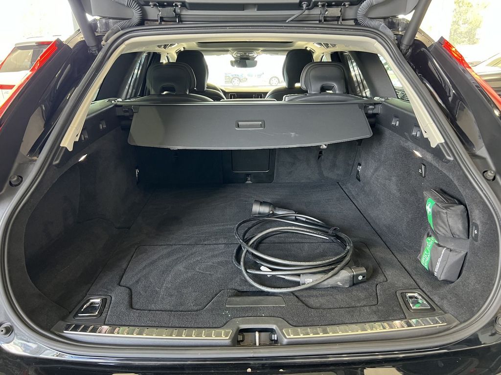 Volvo V90 T6 Plus Bright Recharge AWD BLIS AHK Pano