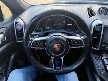 Porsche Cayenne - 8