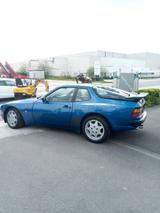 Porsche 944 - blaue Porsche 944
