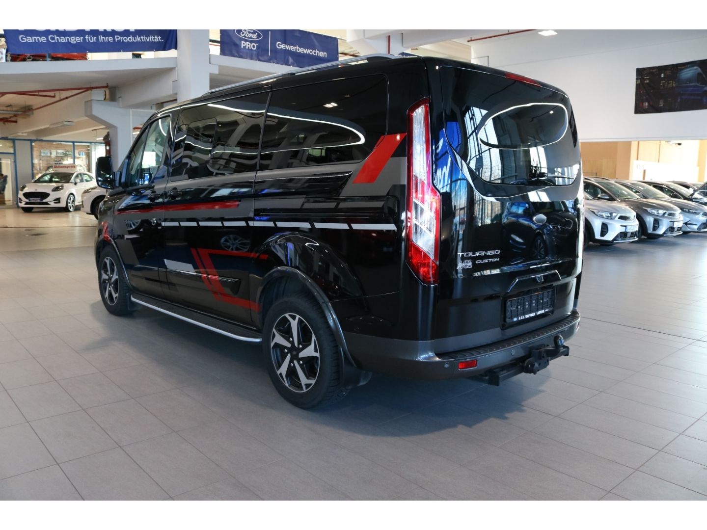 Fahrzeugabbildung Ford Tourneo Custom Active L1 AUTOMATIK Tempomat DAB