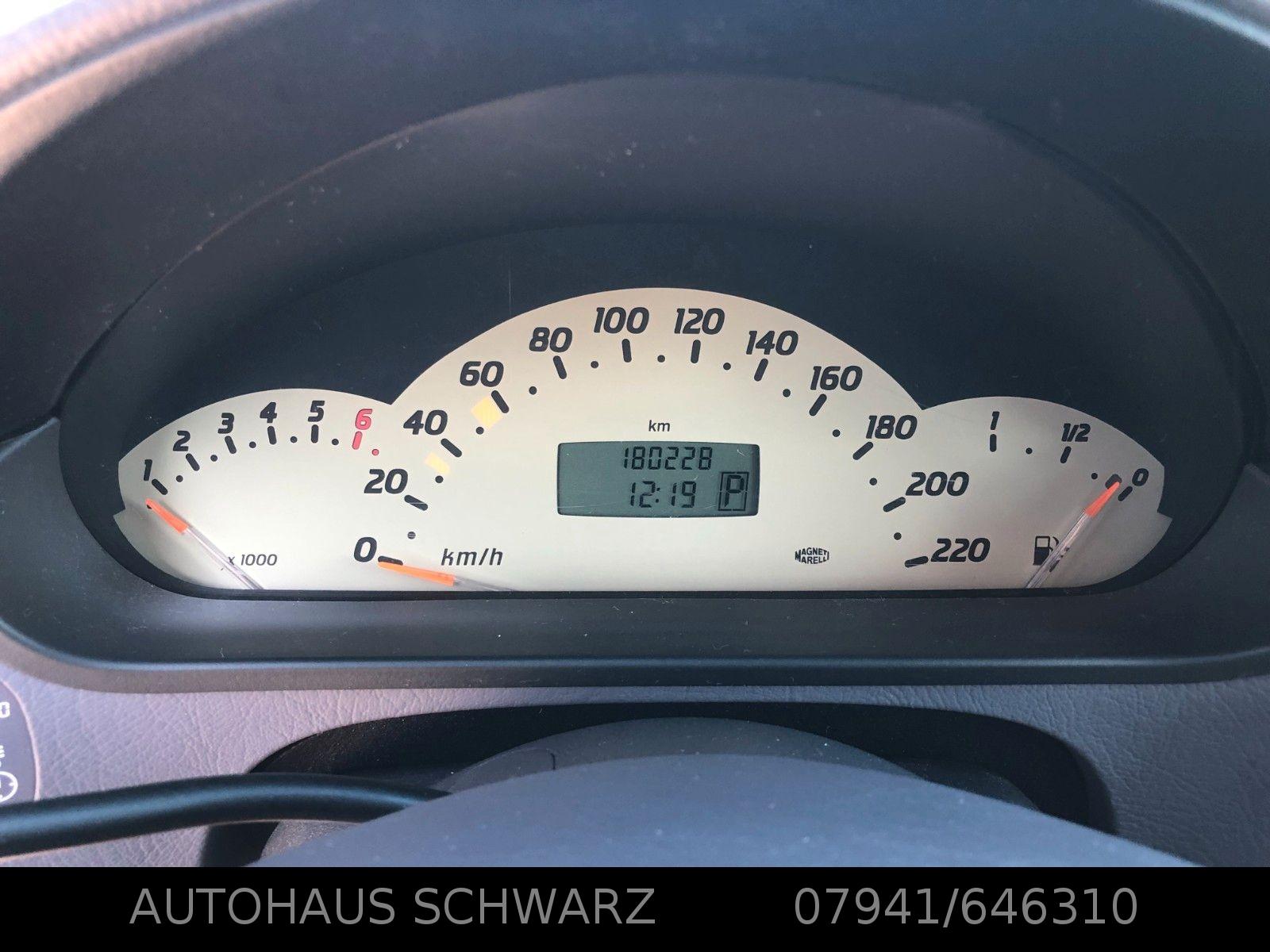 Mercedes-Benz A 190 L Avantgarde Automatik*Klima*PTS*2.Hand*