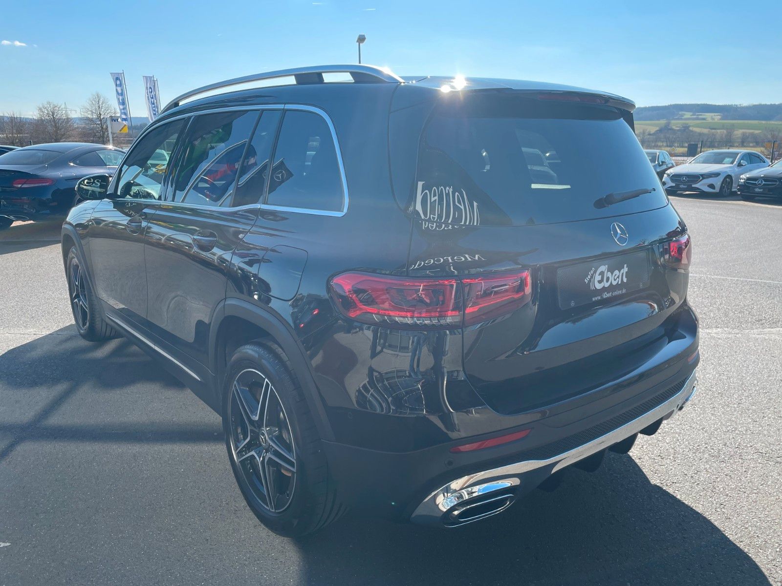 Fahrzeugabbildung Mercedes-Benz GLB 200 AMG 7-Sitzer +Ambiente+R-Kamera+Carplay