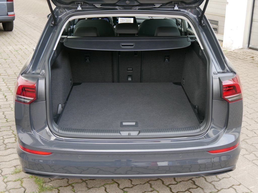 Fahrzeugabbildung Volkswagen Golf Variant 2.0 TDI Life ACC Navi SHZ AppConnec