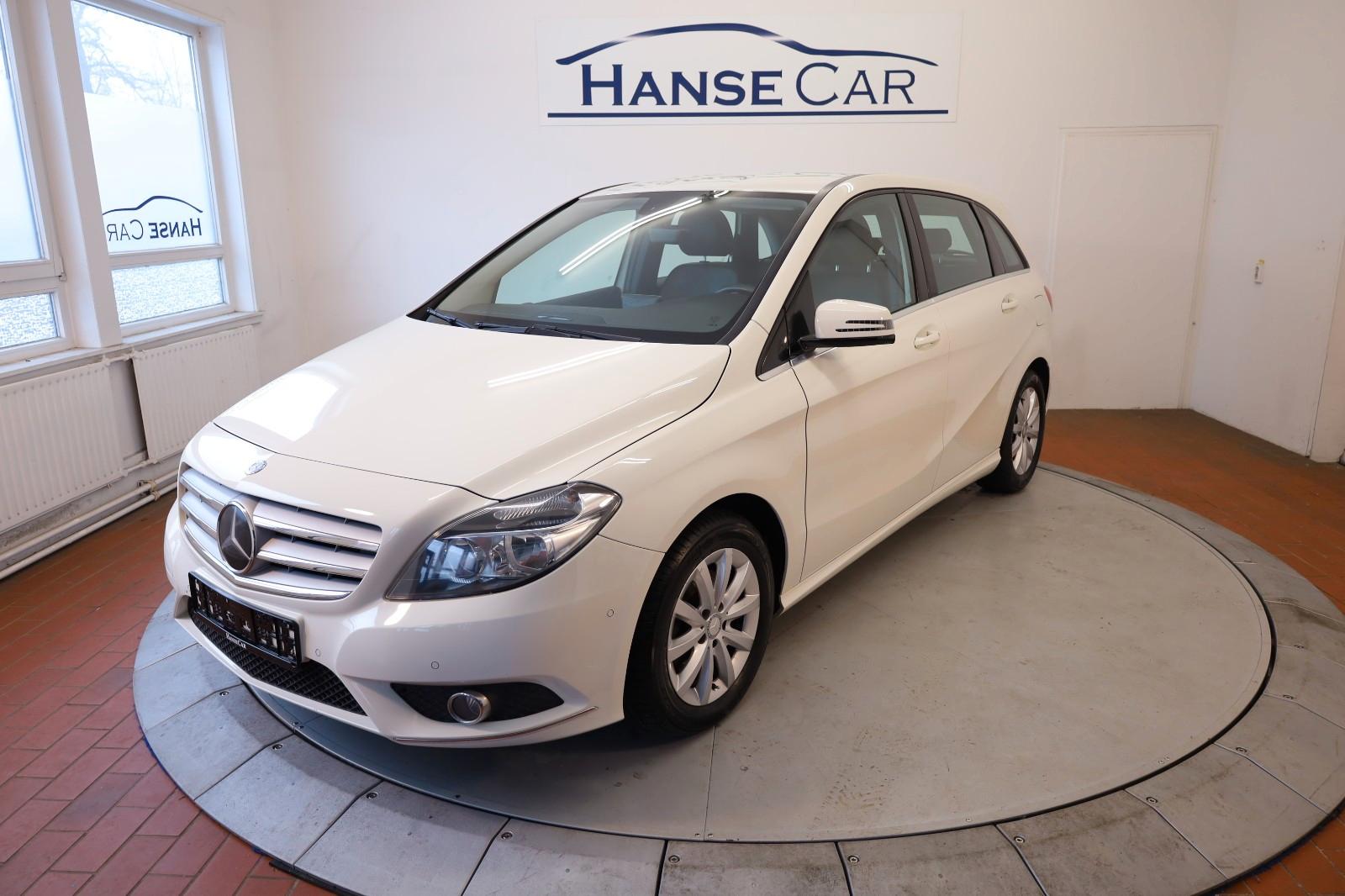 Mercedes-Benz B 200 /Navi / Leder/  1.Hand / 1 Jahr Garantie !